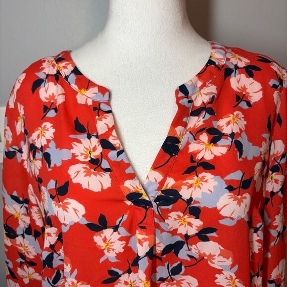Cynthia Rowley red floral flowy lightweight blouse size M - Picture 2 of 10